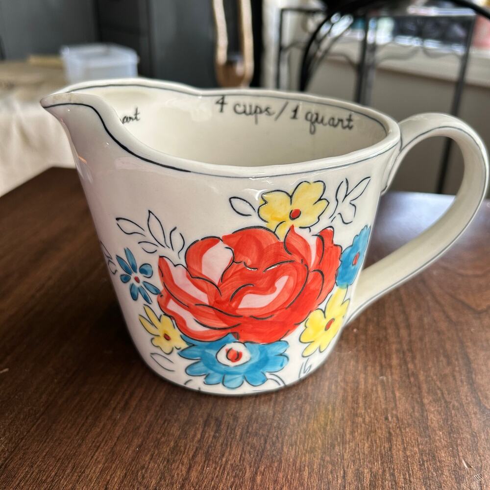 Molly Hatch Anthropologie 1 Quart 4 Cups Measuring Cup Flower Design